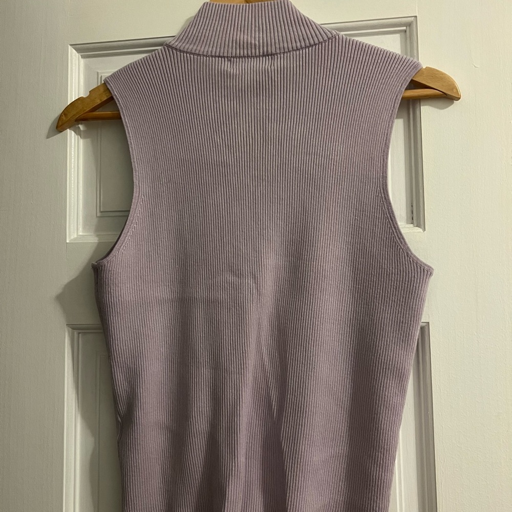 Calvin Klein Top - Picture 3 of 3